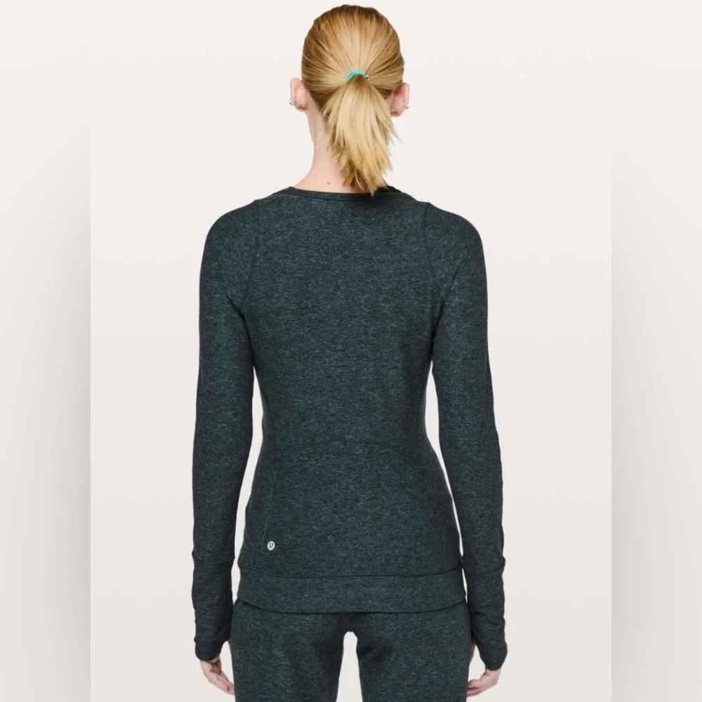 Lululemon Cypress Kiss Long Sleeve, Size 6
